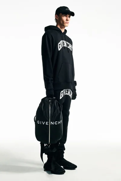 Look 9